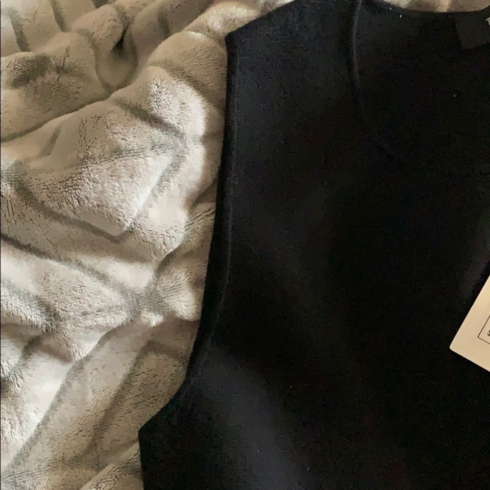 Theory Black Shaped Shell Shirt - Picture 5 of 6